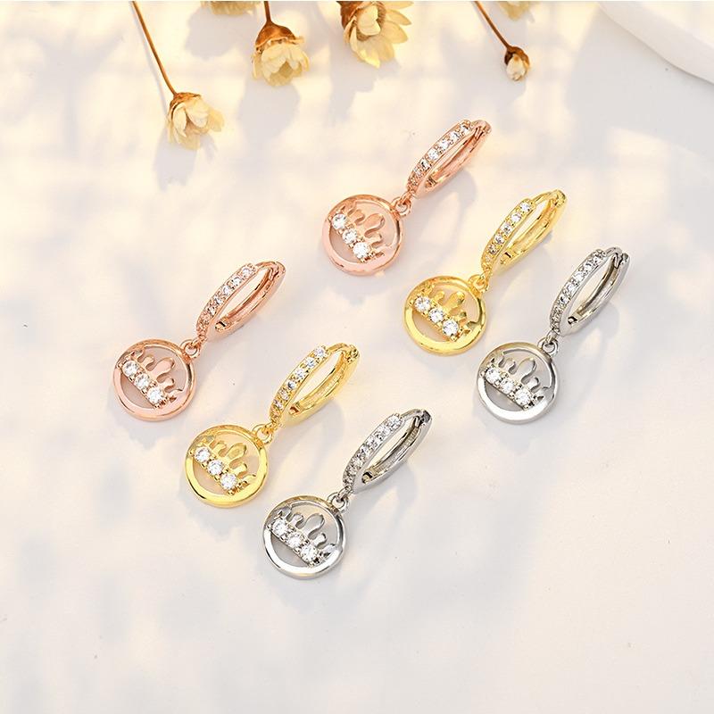 Crown Zircon Earrings for Women Light Luxury Style Short Tassel Earrings Earrings Earrings
Crown Zircon Earrings for Women Light Luxury Style Short Tassel Earrings Earrings Earrings