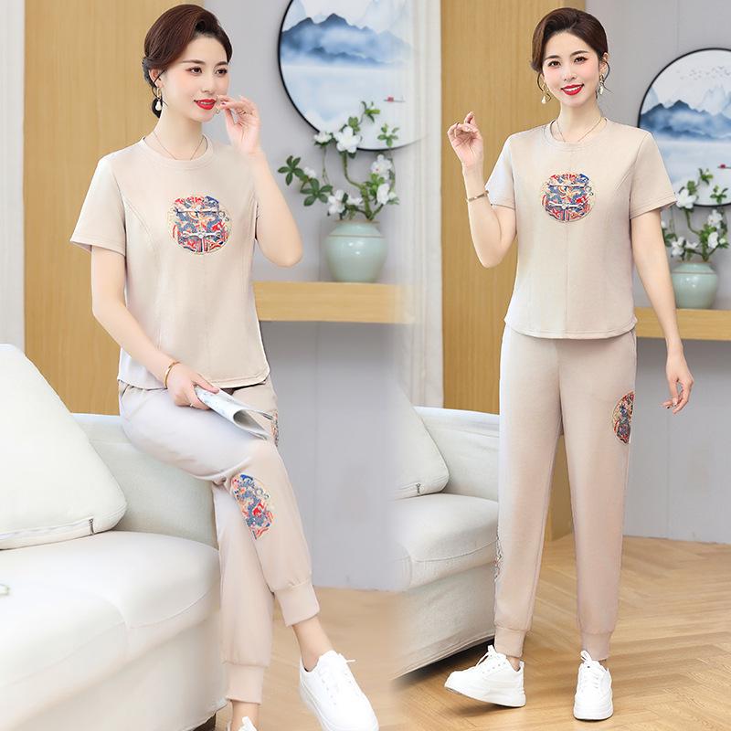 Women s Casual Round Neck Sports Suit - Summer 2026 Short Sleeve Versatile Hoodie Two-Piece Set XL (80-95 jin)
Women s Casual Round Neck Sports Suit - Summer 2026 Short Sleeve Versatile Hoodie Two-Piece Set XL (80-95 jin)