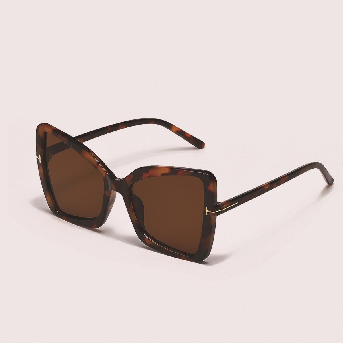 Glasses 3975 Panda Eyes Big Frame Retro Sunglasses Marine Pieces Trendy Sunglasses Women
Glasses 3975 Panda Eyes Big Frame Retro Sunglasses Marine Pieces Trendy Sunglasses Women