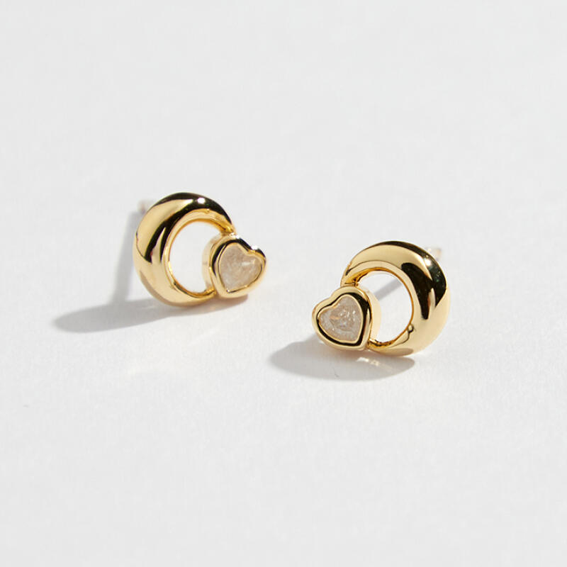 Heart Crescent Earrings single
Heart Crescent Earrings single