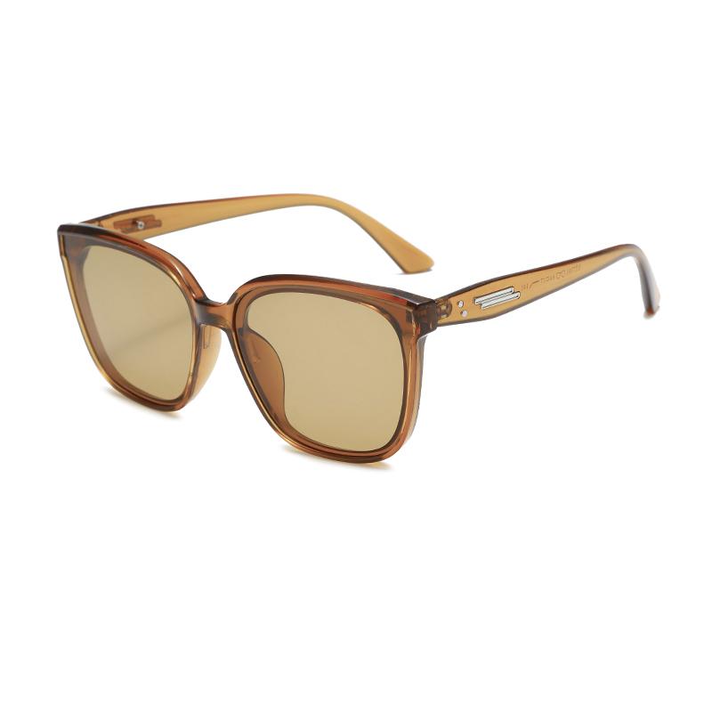 Latest Sunglasses With Uv Protection Vintage Box Shape Compact Face Men s And Women s Same Style Sunscreen Sunglasses 7761
Latest Sunglasses With Uv Protection Vintage Box Shape Compact Face Men s And Women s Same Style Sunscreen Sunglasses 7761