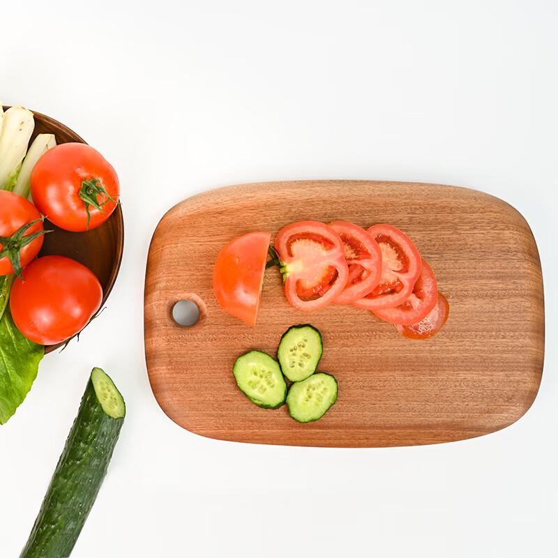 LISM Solid Wood Cutting Board
LISM Solid Wood Cutting Board