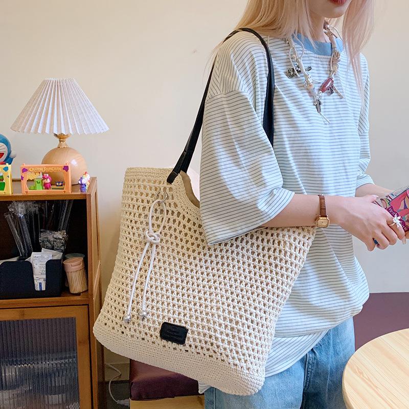 2025 spring and summer new women s bags beach holiday woven tote bags large capacity underarm shoulder bags чорний
2025 spring and summer new women s bags beach holiday woven tote bags large capacity underarm shoulder bags чорний