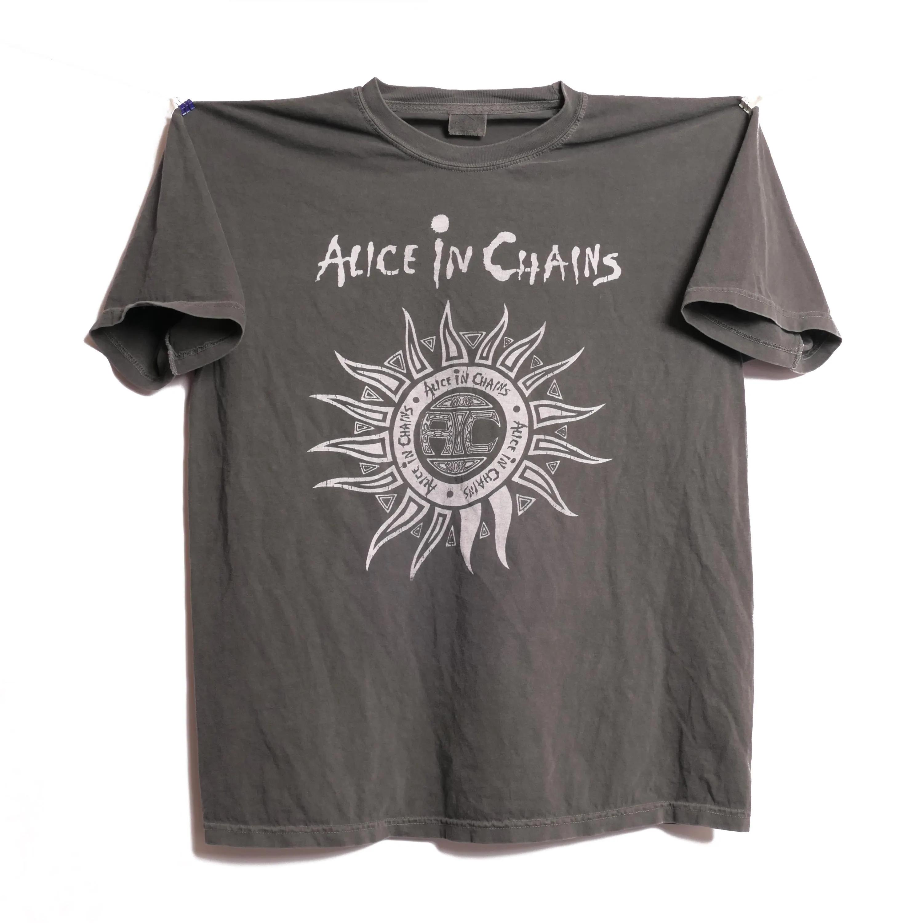 2026 Summer Womens Vintage Alice in Chains Band TShirt Unisex Cotton and Breathable Short Sleeve Oversized Loose Casual S
2026 Summer Womens Vintage Alice in Chains Band TShirt Unisex Cotton and Breathable Short Sleeve Oversized Loose Casual S