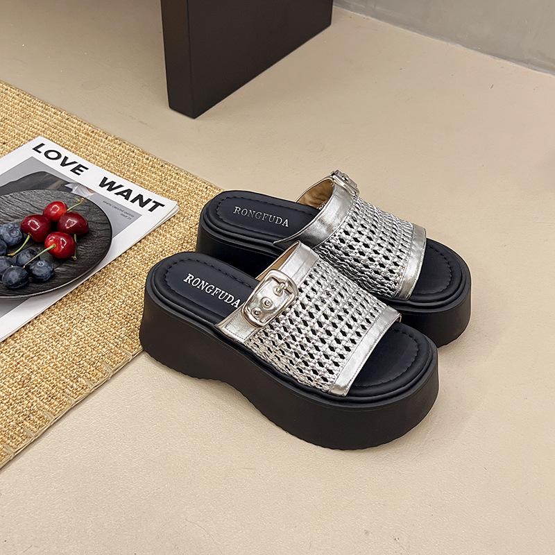 Баотоу новые тканые шлепанцы с одним педалем 2025 Баотоу полушлепанцы на толстой подошве полые маффины ретро крутые шлепанцы женские 40 серебряный
Баотоу новые тканые шлепанцы с одним педалем 2025 Баотоу полушлепанцы на толстой подошве полые маффины ретро крутые шлепанцы женские 40 серебряный