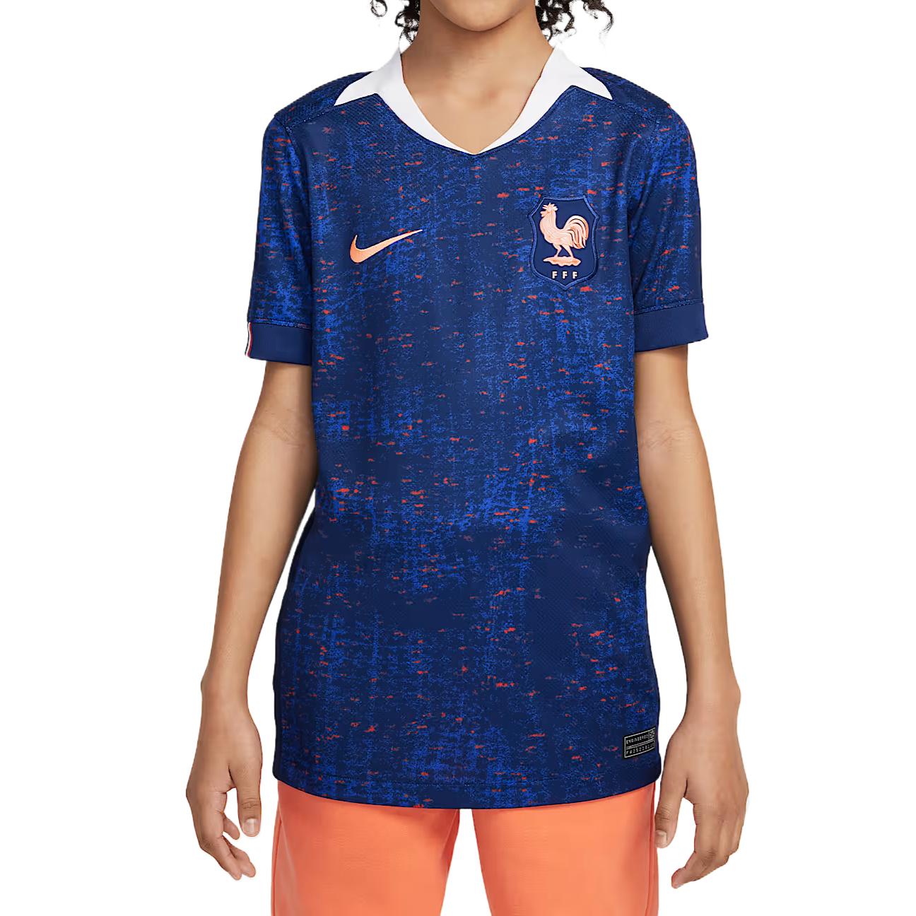 Nike Dri-Fit Fan Edition T-Shirt 2025 Season France Home Kids Tops FZ9199-492 XS
Nike Dri-Fit Fan Edition T-Shirt 2025 Season France Home Kids Tops FZ9199-492 XS