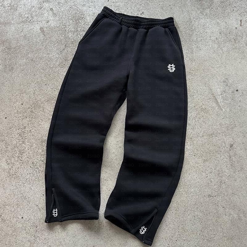 2025 Spring Y2K Rap Style Casual Embroidered Logo Loose Fit Couple Pants for Men and Women XL
2025 Spring Y2K Rap Style Casual Embroidered Logo Loose Fit Couple Pants for Men and Women XL