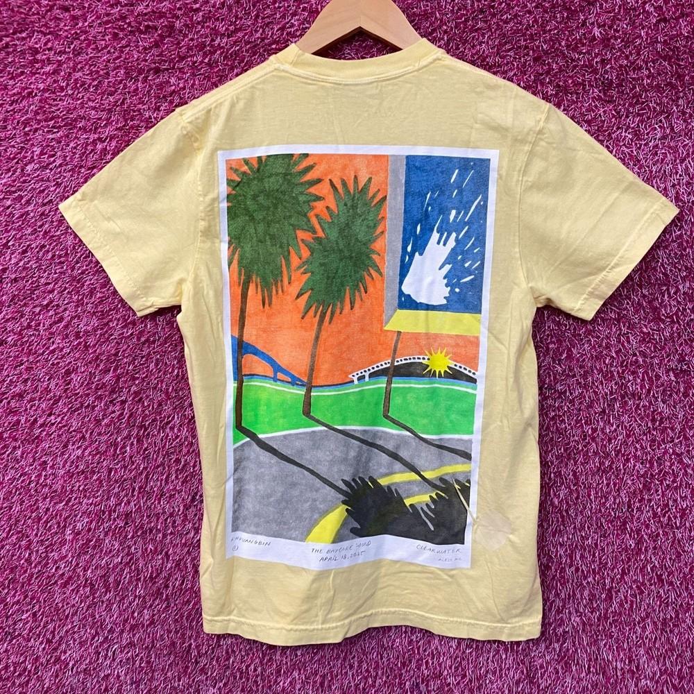 Khruangbin The BayCare Sound Concert Art TShirt Small Unisex T-Shirt M
Khruangbin The BayCare Sound Concert Art TShirt Small Unisex T-Shirt M