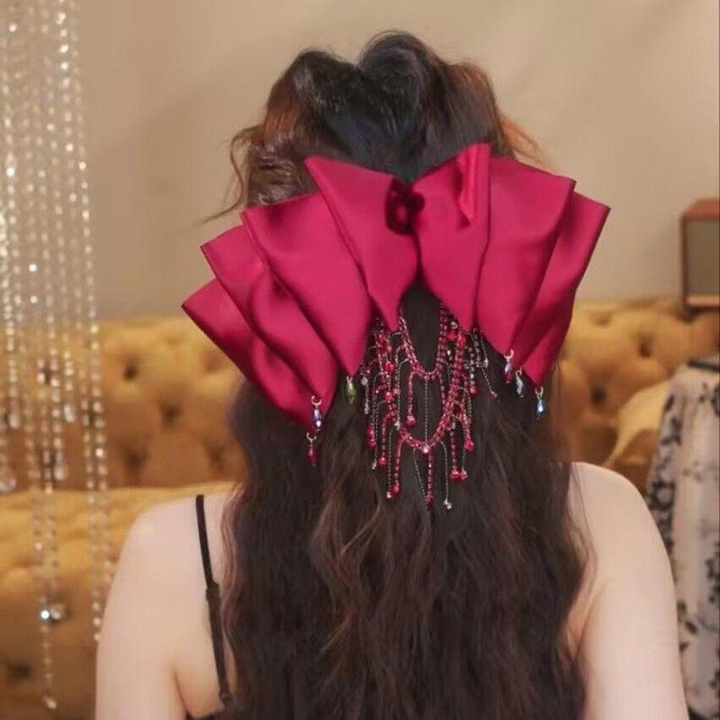 Multi-layer pleated bow with diamond fringed hairpin, super fairy back head tie hair spring clip, sweet girl heart hair accessories
Multi-layer pleated bow with diamond fringed hairpin, super fairy back head tie hair spring clip, sweet girl heart hair accessories