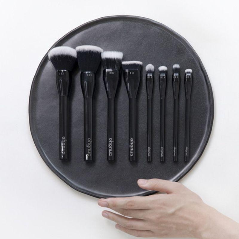 Ohgnus 101 8-Piece Vegan Brush Set Ohgnus 8pcs brush set
Ohgnus 101 8-Piece Vegan Brush Set Ohgnus 8pcs brush set