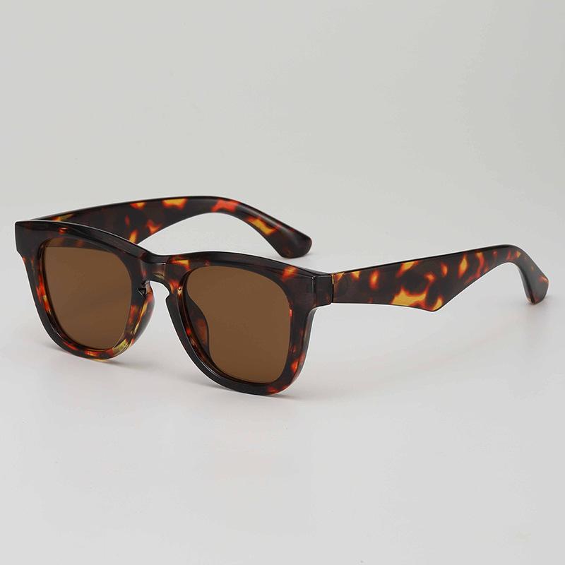 JYL TS Cat Eye Sunglasses UV Protection Summer Style For Women 6663 A-272 глибоко cerise кольору
JYL TS Cat Eye Sunglasses UV Protection Summer Style For Women 6663 A-272 глибоко cerise кольору
