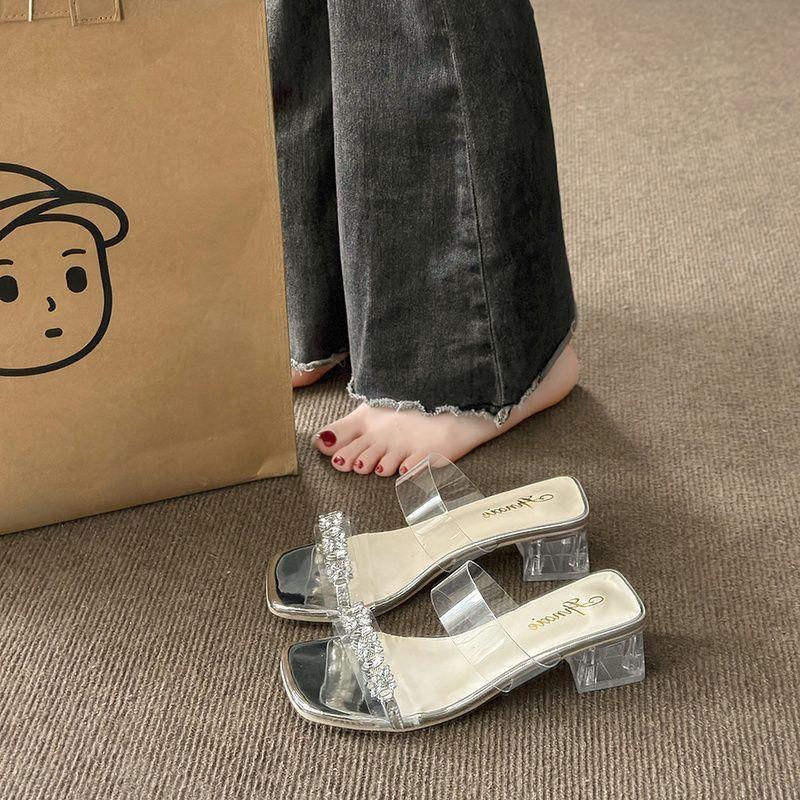 Summer wear high-end cool slippers women s 2025 new thick-heeled crystal with skirt, beautiful transparent French sandals 40
Summer wear high-end cool slippers women s 2025 new thick-heeled crystal with skirt, beautiful transparent French sandals 40