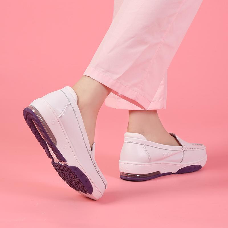 Spring and Autumn Nurse Shoes Women s Soft Sole Cowhide Breathable Anti-wear Foot Slope Heel Not Tired Foot Thick Sole Medical Shoes Work Little White 41 білий
Spring and Autumn Nurse Shoes Women s Soft Sole Cowhide Breathable Anti-wear Foot Slope Heel Not Tired Foot Thick Sole Medical Shoes Work Little White 41 білий
