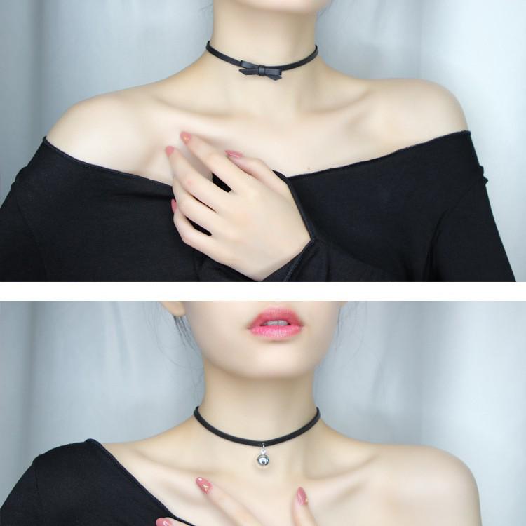 Japanese & Korean Fashion Black Lace Choker Necklace - Elegant Female Clavicle Chain with Celebrity-Inspired Fairy Design
Japanese & Korean Fashion Black Lace Choker Necklace - Elegant Female Clavicle Chain with Celebrity-Inspired Fairy Design