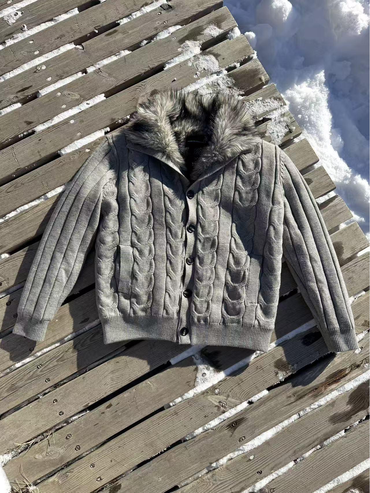 EME Yisheng Yi Cable Knit Eagle Sweater - Stand Collar Zipper Cardigan, American Retro Style Large хізер сірий колір
EME Yisheng Yi Cable Knit Eagle Sweater - Stand Collar Zipper Cardigan, American Retro Style Large хізер сірий колір