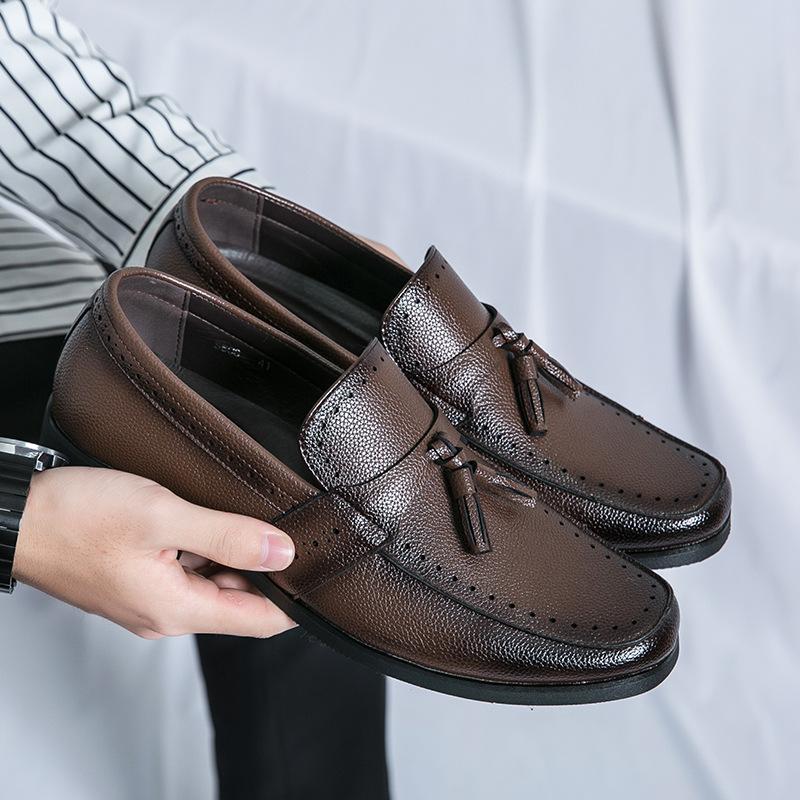Men s shoes large size new casual leather shoes fashion Korean version of foot loafers trend one-pedal lazy leather shoes 38
Men s shoes large size new casual leather shoes fashion Korean version of foot loafers trend one-pedal lazy leather shoes 38