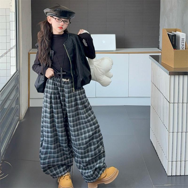 Girls 3-Piece Autumn Set: Vest, Base Shirt & Plaid Pants for Big Kids (2025 Fashion) 140 cm
Girls 3-Piece Autumn Set: Vest, Base Shirt & Plaid Pants for Big Kids (2025 Fashion) 140 cm