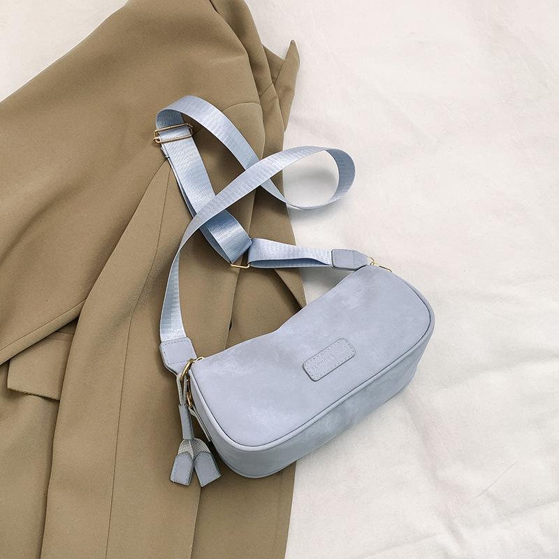Solid color Korean version casual bag 2025 spring and summer new versatile ins shoulder messenger bag foreign style dumpling bag women s bag синий
Solid color Korean version casual bag 2025 spring and summer new versatile ins shoulder messenger bag foreign style dumpling bag women s bag синий
