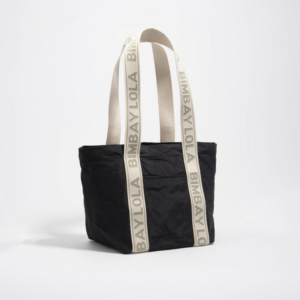 Bimba Y Lola Medium Graphite nYlon Bag Black B265aib064bkf Black/FREE
Bimba Y Lola Medium Graphite nYlon Bag Black B265aib064bkf Black/FREE
