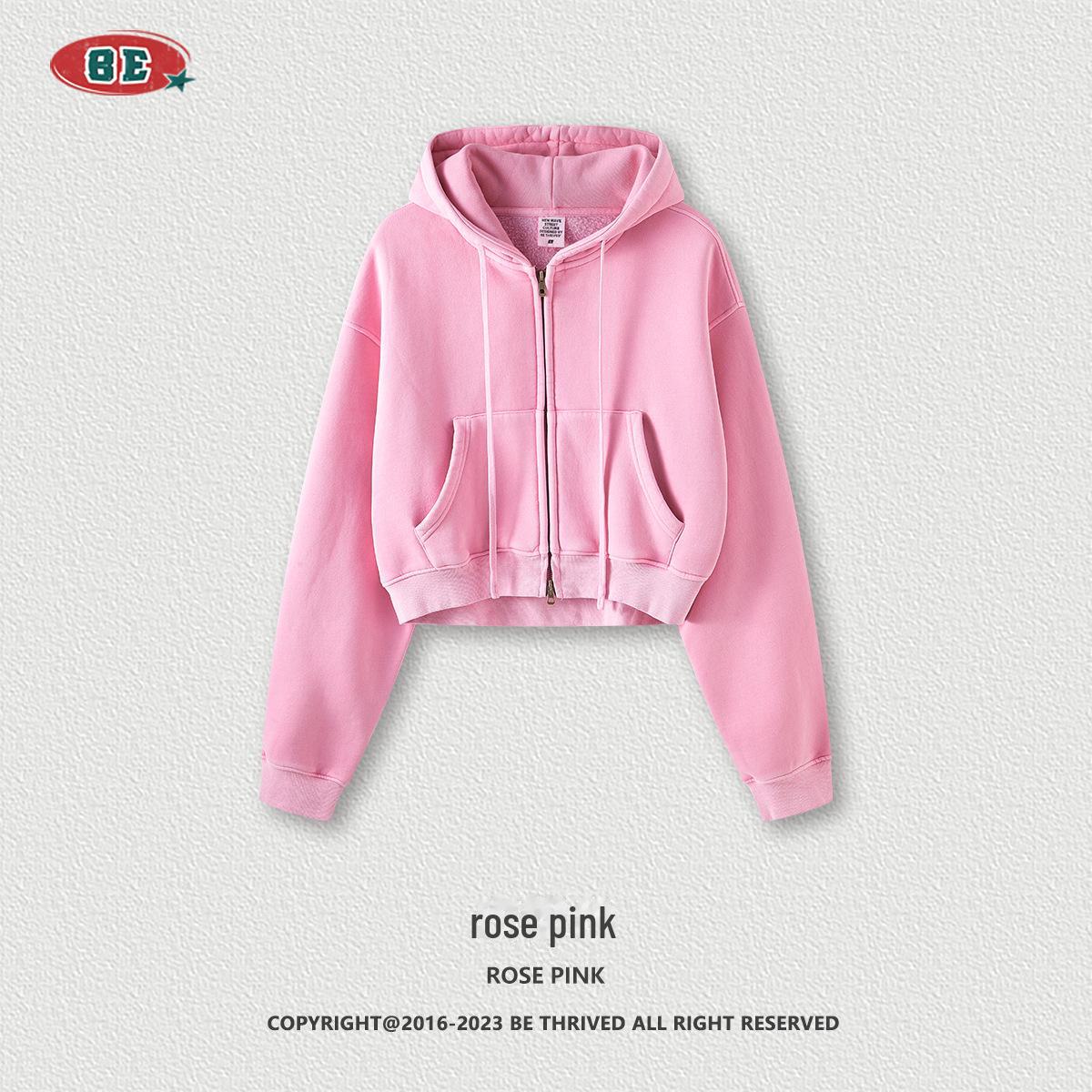 Женская мода BE 2024 осень/зима: Костюм-кардиган Hot Girl и короткое спортивное платье-свитер. Small
Женская мода BE 2024 осень/зима: Костюм-кардиган Hot Girl и короткое спортивное платье-свитер. Small