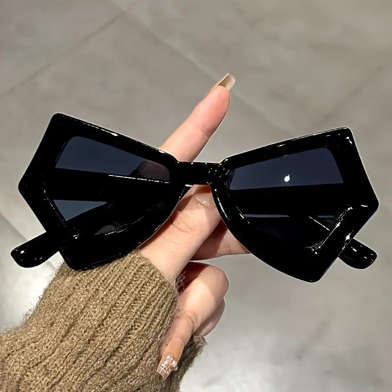 JYL TS Sunglasses Unisex UV Protection One-piece Big Frame Fashion 24004 A-11784 амаранту рожевого кольору
JYL TS Sunglasses Unisex UV Protection One-piece Big Frame Fashion 24004 A-11784 амаранту рожевого кольору