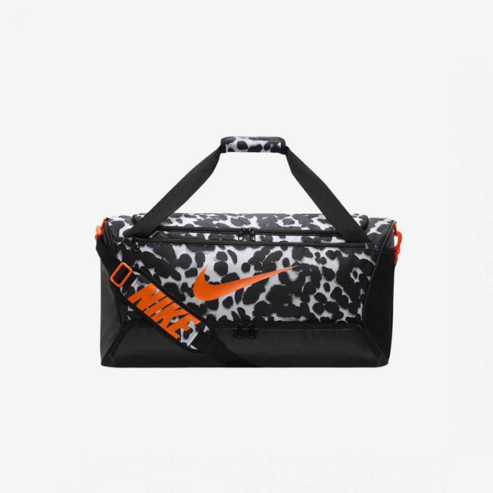 Спортивная сумка Nike Brasilia Training Medium, 60 л, светло-дымчато-серый, черный, полностью оранжевый
Спортивная сумка Nike Brasilia Training Medium, 60 л, светло-дымчато-серый, черный, полностью оранжевый