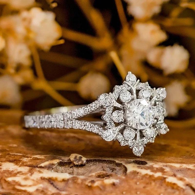 CAOSHI Brilliant Zirconia Finger Ring Lady Engagement Ceremony Zircon Delicate Snowflake Shape Accessories for Wedding Party 6
CAOSHI Brilliant Zirconia Finger Ring Lady Engagement Ceremony Zircon Delicate Snowflake Shape Accessories for Wedding Party 6