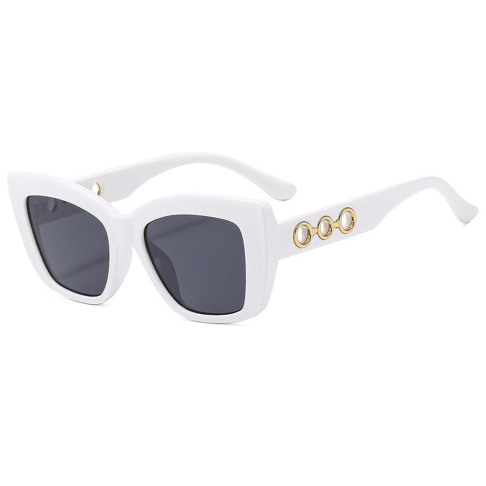 High Quality New square rivet decorated sunglasses for women Retro Punk men pink Green Sun Glasses Sun Glasses UV400 Other
High Quality New square rivet decorated sunglasses for women Retro Punk men pink Green Sun Glasses Sun Glasses UV400 Other