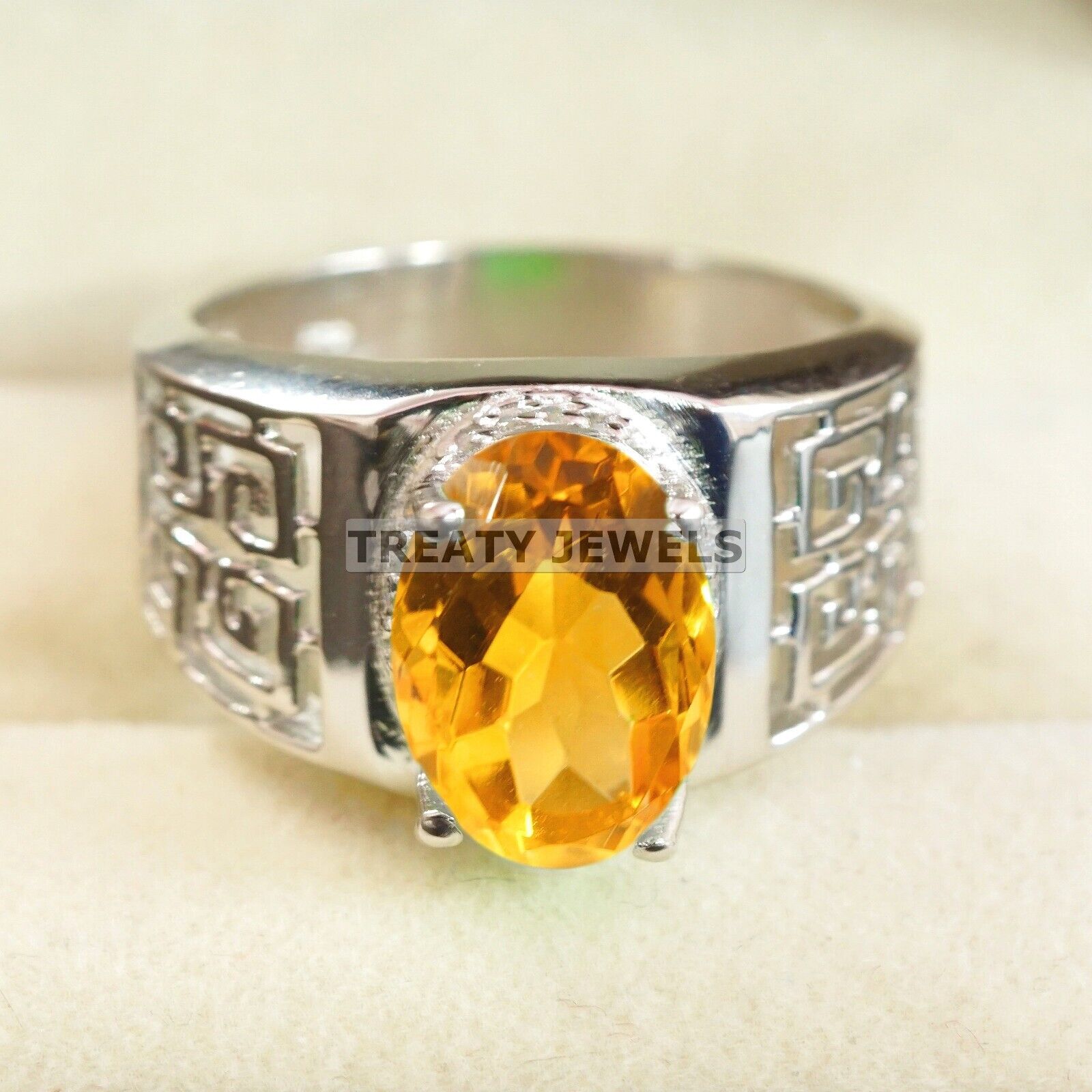 Citrine Oval Cut Gemstone With 925 Sterling Silver Ring For Men s #A952 JL375669223809 4-16 US срібний
Citrine Oval Cut Gemstone With 925 Sterling Silver Ring For Men s #A952 JL375669223809 4-16 US срібний