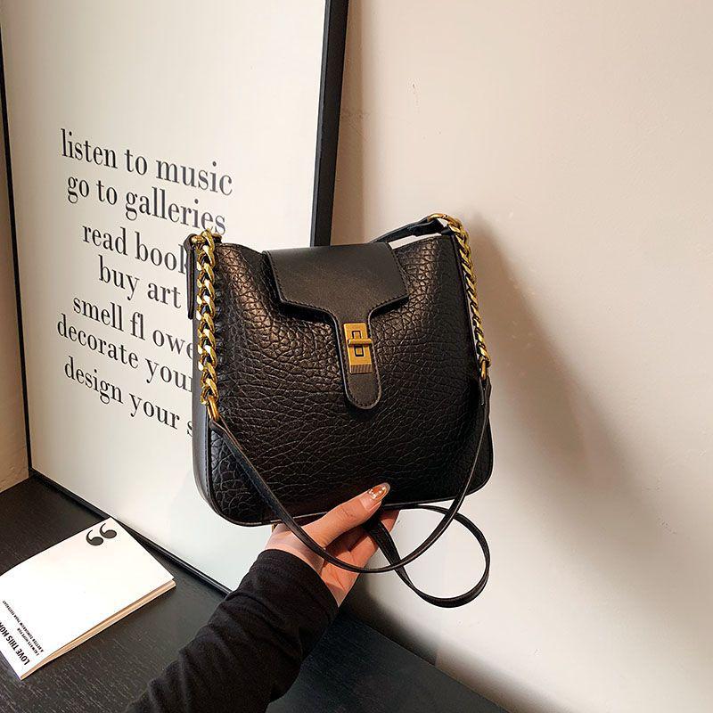 Maillard Women s Retro Chain Crossbody Bucket Bag - Spring/Summer 2024 Collection
Maillard Women s Retro Chain Crossbody Bucket Bag - Spring/Summer 2024 Collection