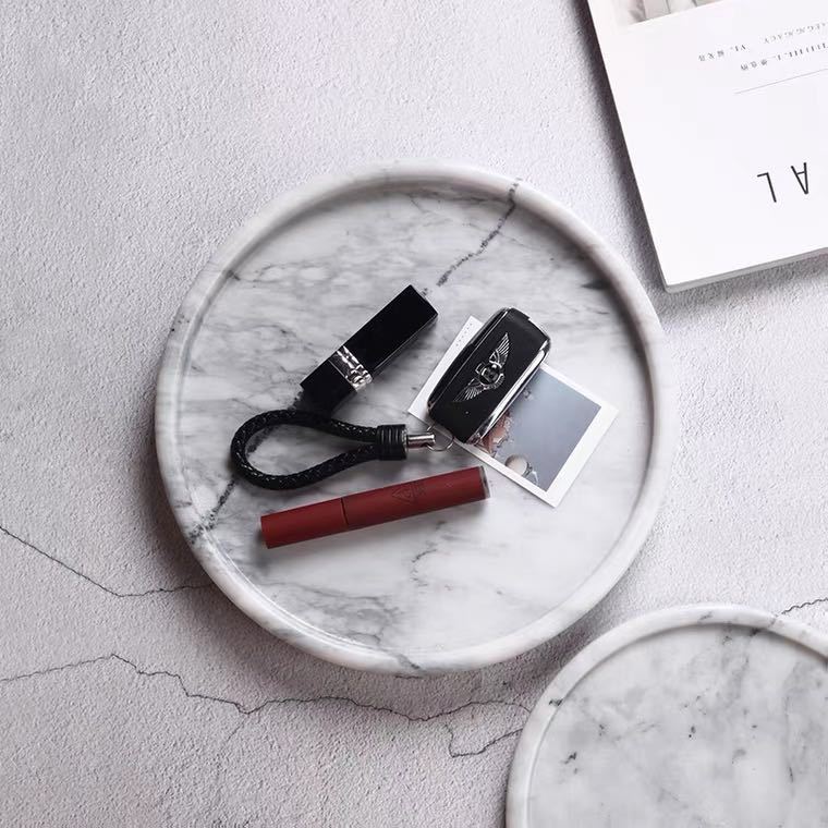 Nordic Style Tray Natural Marble Trays Creative Storage Trays Decorative Dining Pad Dessert Plate Modern Simple Design Cup Mat
Nordic Style Tray Natural Marble Trays Creative Storage Trays Decorative Dining Pad Dessert Plate Modern Simple Design Cup Mat