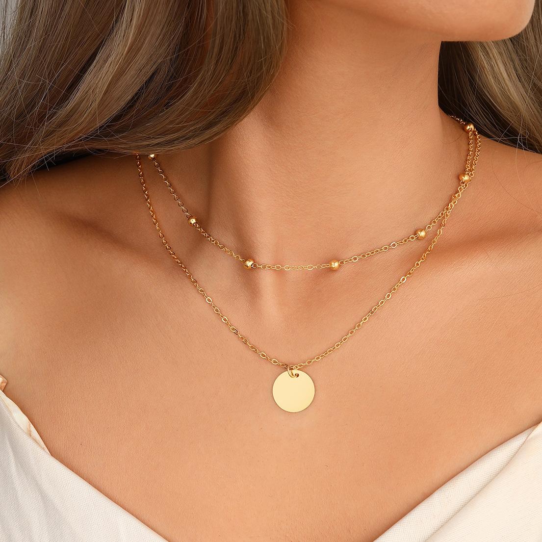 New European Women s Necklaces Double-layers Gold Color Short Chain Round Piece Pendants Clavicular Chain Fashion Zircon colar
New European Women s Necklaces Double-layers Gold Color Short Chain Round Piece Pendants Clavicular Chain Fashion Zircon colar