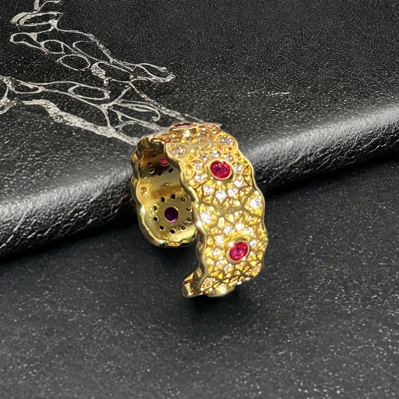 Hollow Window Grilles, Lace, Colored Treasure, Red Zir*****Pening Ring, Light Luxury And High-End Full Diamond Rhombus Fringed Ring, Female. Adjustable opening
Hollow Window Grilles, Lace, Colored Treasure, Red Zir*****Pening Ring, Light Luxury And High-End Full Diamond Rhombus Fringed Ring, Female. Adjustable opening