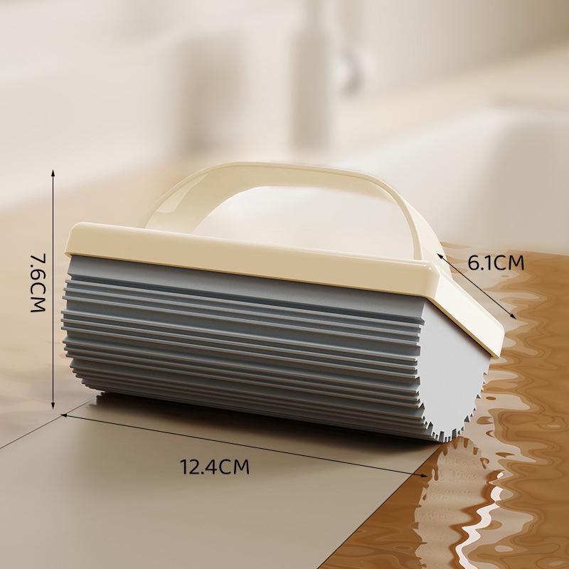 Используйте маленькую швабру, губку с высокой впитывающей способностью и протрите впитывающий хлопок.
Используйте маленькую швабру, губку с высокой впитывающей способностью и протрите впитывающий хлопок.