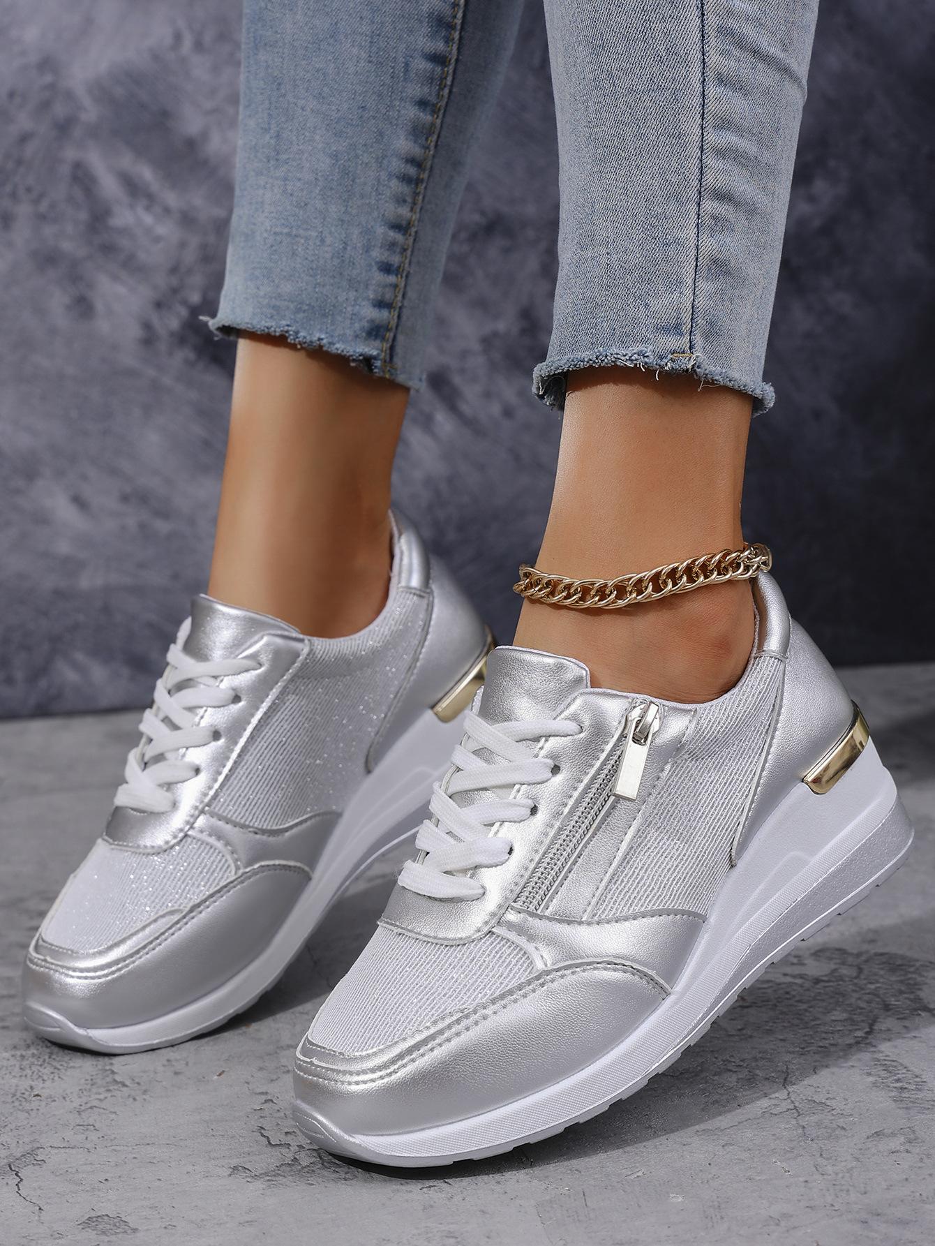 Women s sports and leisure shoes European and American new fashion wedge heel thick sole casual sports women s singles shoes 37 серебряный
Women s sports and leisure shoes European and American new fashion wedge heel thick sole casual sports women s singles shoes 37 серебряный