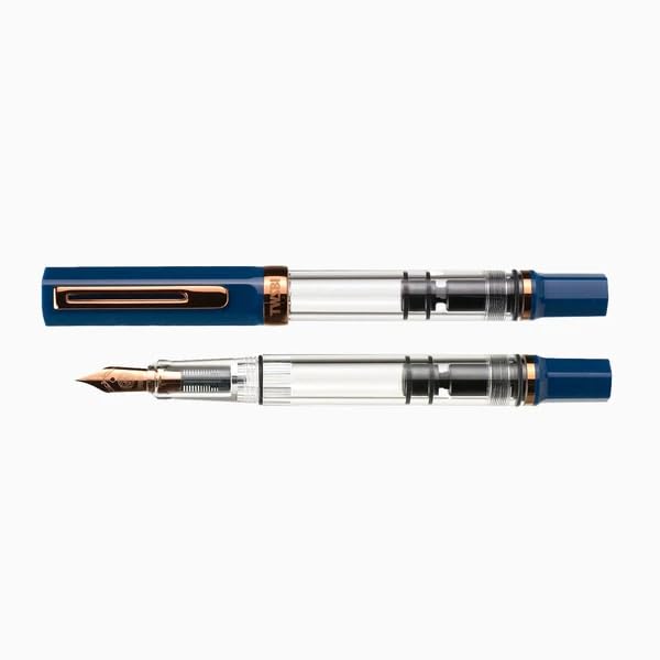 Перьевая ручка TWSBI Eco eco с розовым золотом, индигово-синим стержнем, средний кончик M TW020008
Перьевая ручка TWSBI Eco eco с розовым золотом, индигово-синим стержнем, средний кончик M TW020008