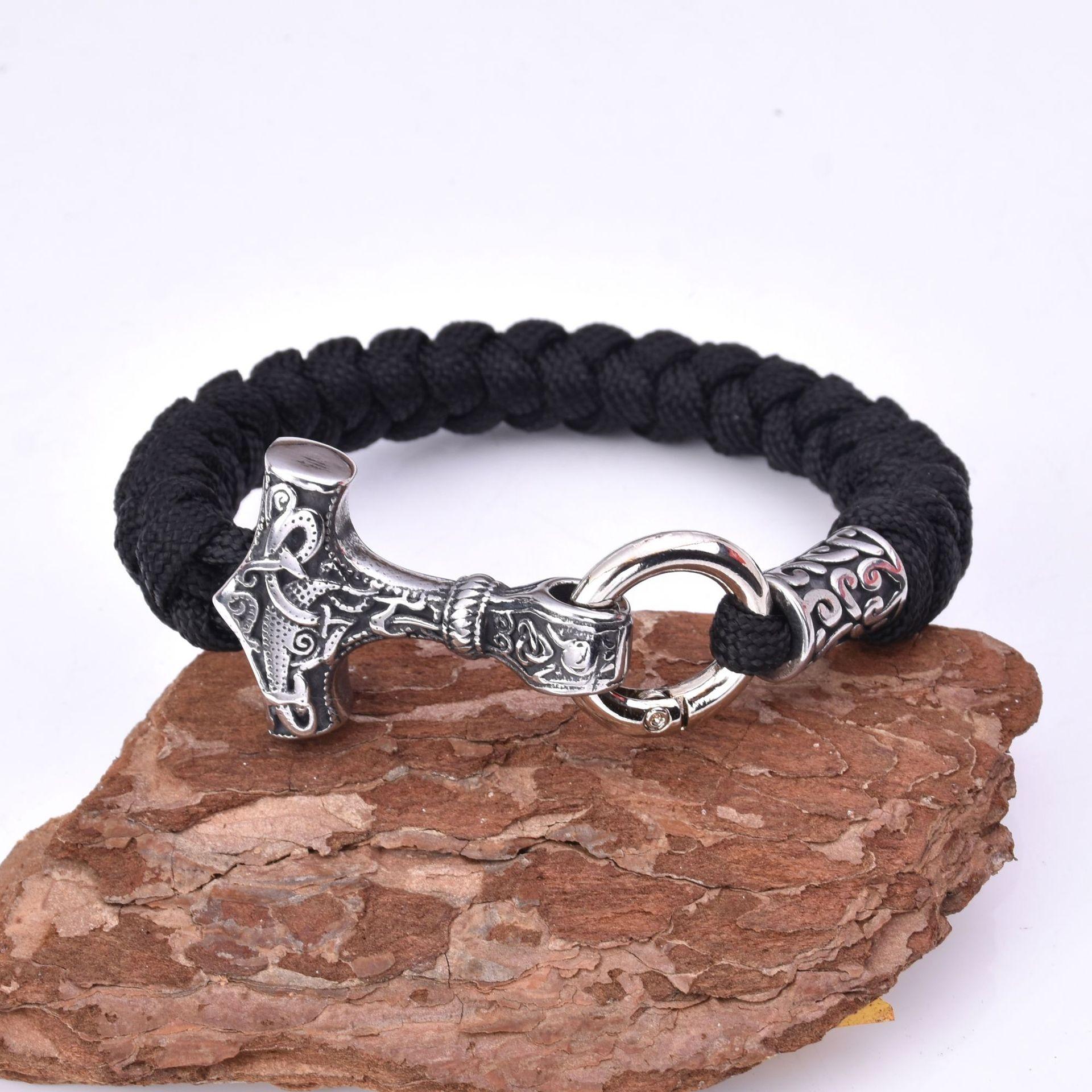 Мужской браслет из нержавеющей стали с молотком Тора викингов, зонтик, веревка, плетеный браслет с обратным масштабом, браслет с узлом 19CM
Мужской браслет из нержавеющей стали с молотком Тора викингов, зонтик, веревка, плетеный браслет с обратным масштабом, браслет с узлом 19CM