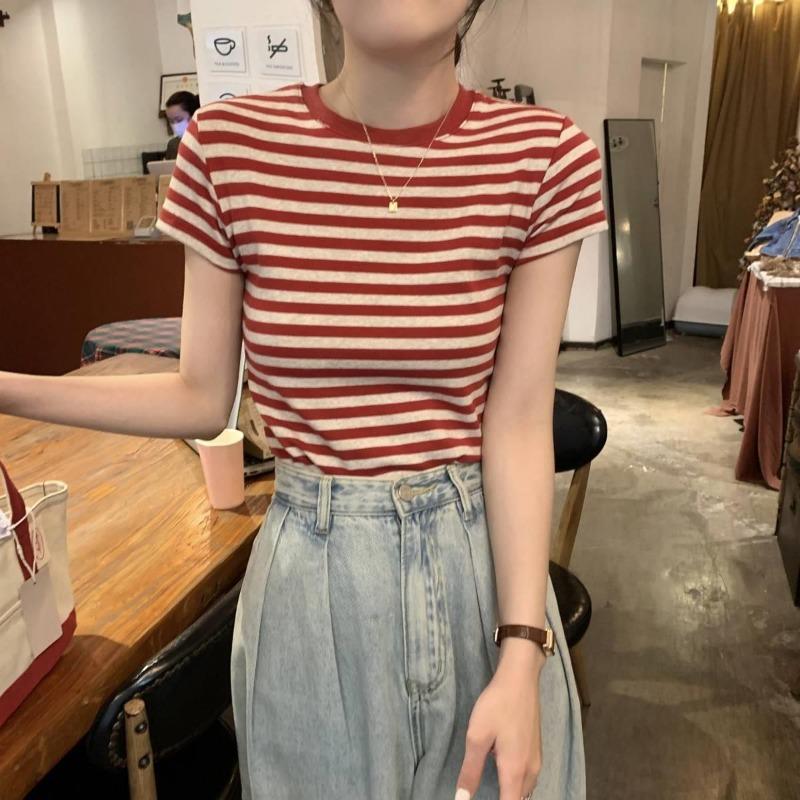Striped Bottoming Shirt Summer New Design Short-sleeved Women s American Retro Student Slim Top XXL червоний
Striped Bottoming Shirt Summer New Design Short-sleeved Women s American Retro Student Slim Top XXL червоний