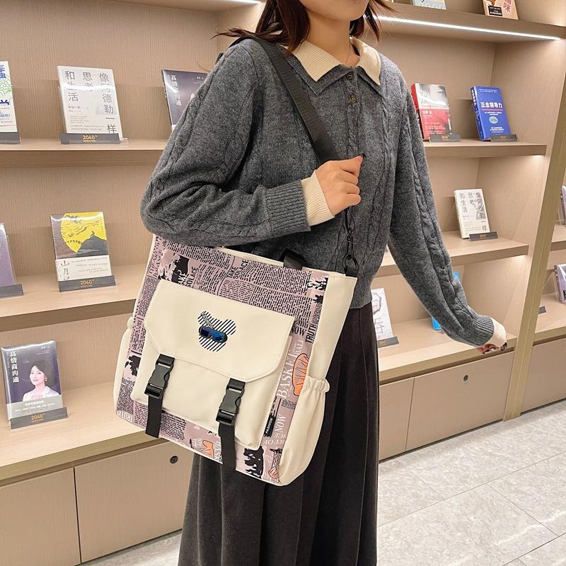 Students large-capacity class oblique span make-up bag Women s trend printed nylon portable shoulder bag one size fits all чёрный
Students large-capacity class oblique span make-up bag Women s trend printed nylon portable shoulder bag one size fits all чёрный