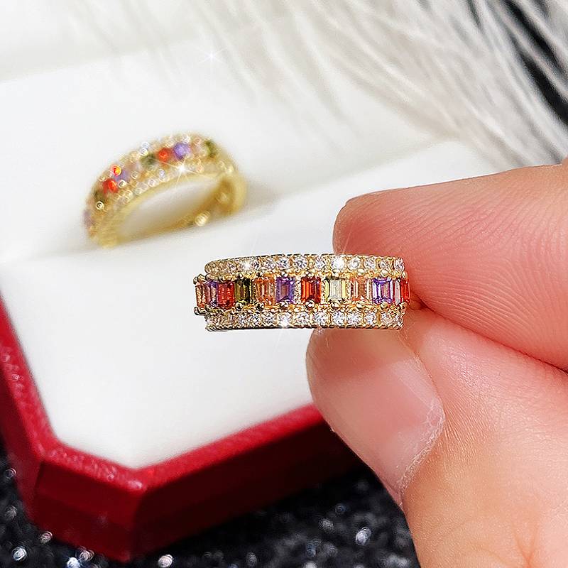Huitan Elegant Luxury Women Earrings Inlaid Shining Multiple Colors CZ Temperament Accessories Zircon for Lady Party Wedding
Huitan Elegant Luxury Women Earrings Inlaid Shining Multiple Colors CZ Temperament Accessories Zircon for Lady Party Wedding
