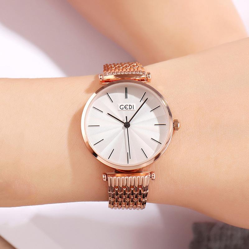 Ladies Leisure Steel Belt Quartz Pointer Student
Ladies Leisure Steel Belt Quartz Pointer Student