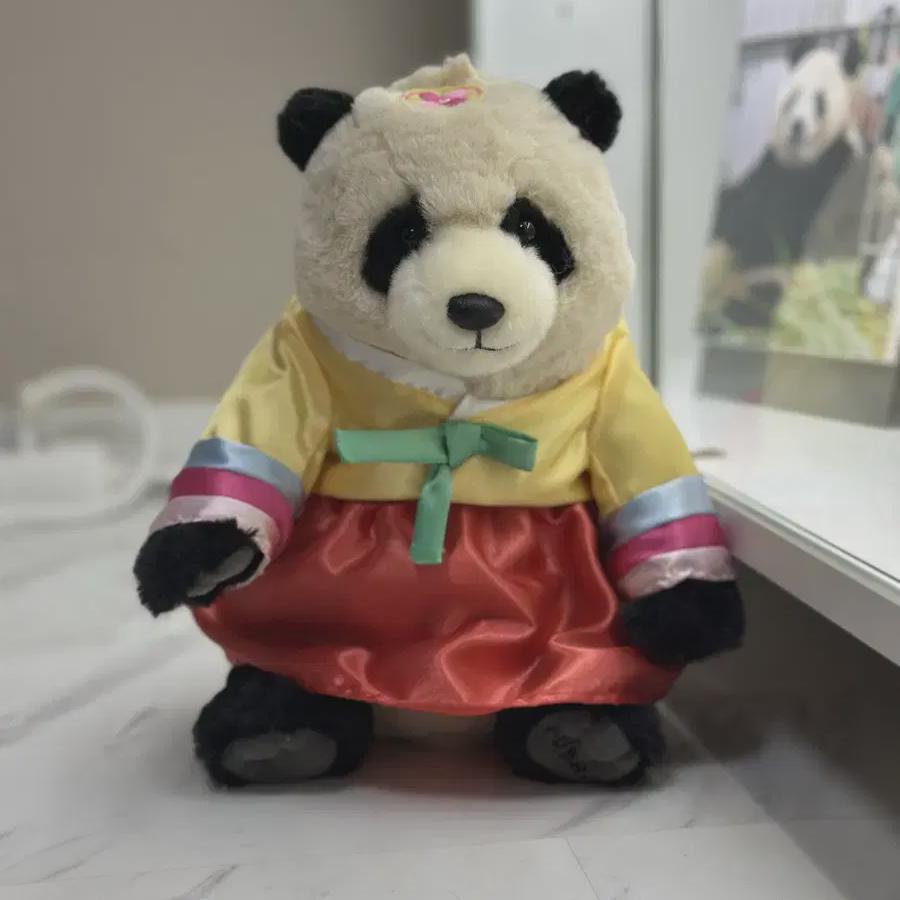 Hanbok Fubao Doll:) 
Hanbok Fubao Doll:)