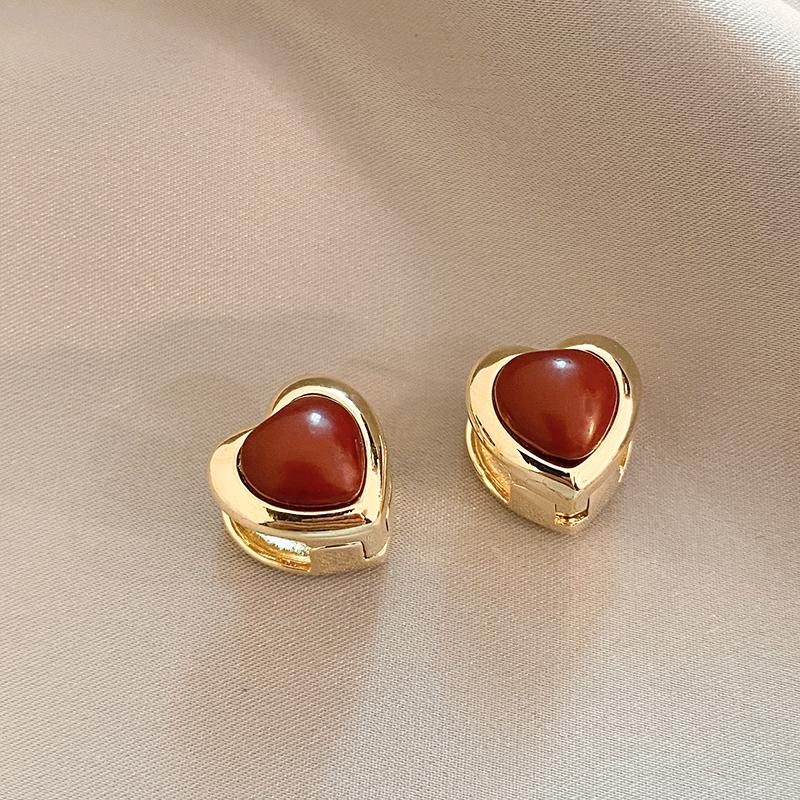 Sweet Metal Gold Color Heart Design 2026 New Earrings for Korean Women s Fashion Accessories Elegant Jewelry for Young Girls пурпурно красный
Sweet Metal Gold Color Heart Design 2026 New Earrings for Korean Women s Fashion Accessories Elegant Jewelry for Young Girls пурпурно красный