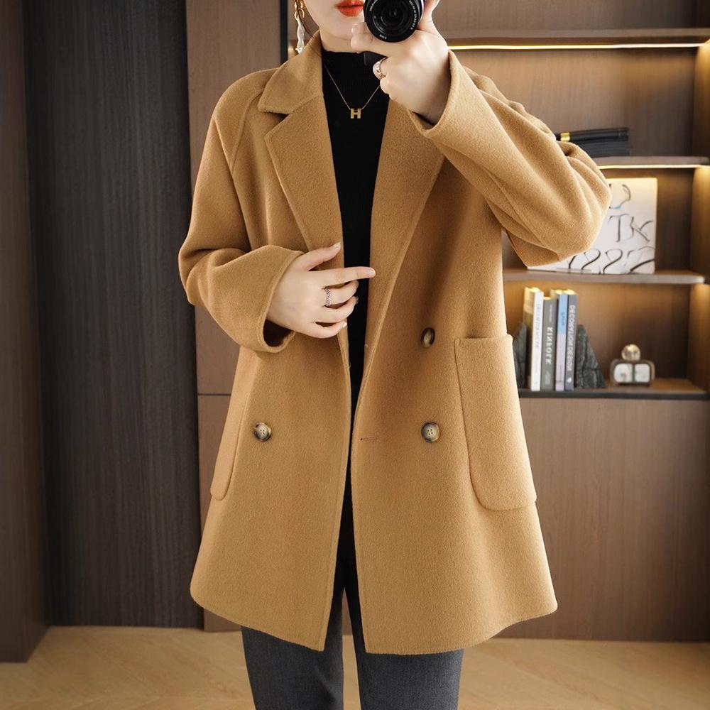 Women s High-End Mid-Length 100% Wool Double-Faced Overcoat - Autumn/Winter Collection, Plus Size Available L (130-145 lbs)
Women s High-End Mid-Length 100% Wool Double-Faced Overcoat - Autumn/Winter Collection, Plus Size Available L (130-145 lbs)