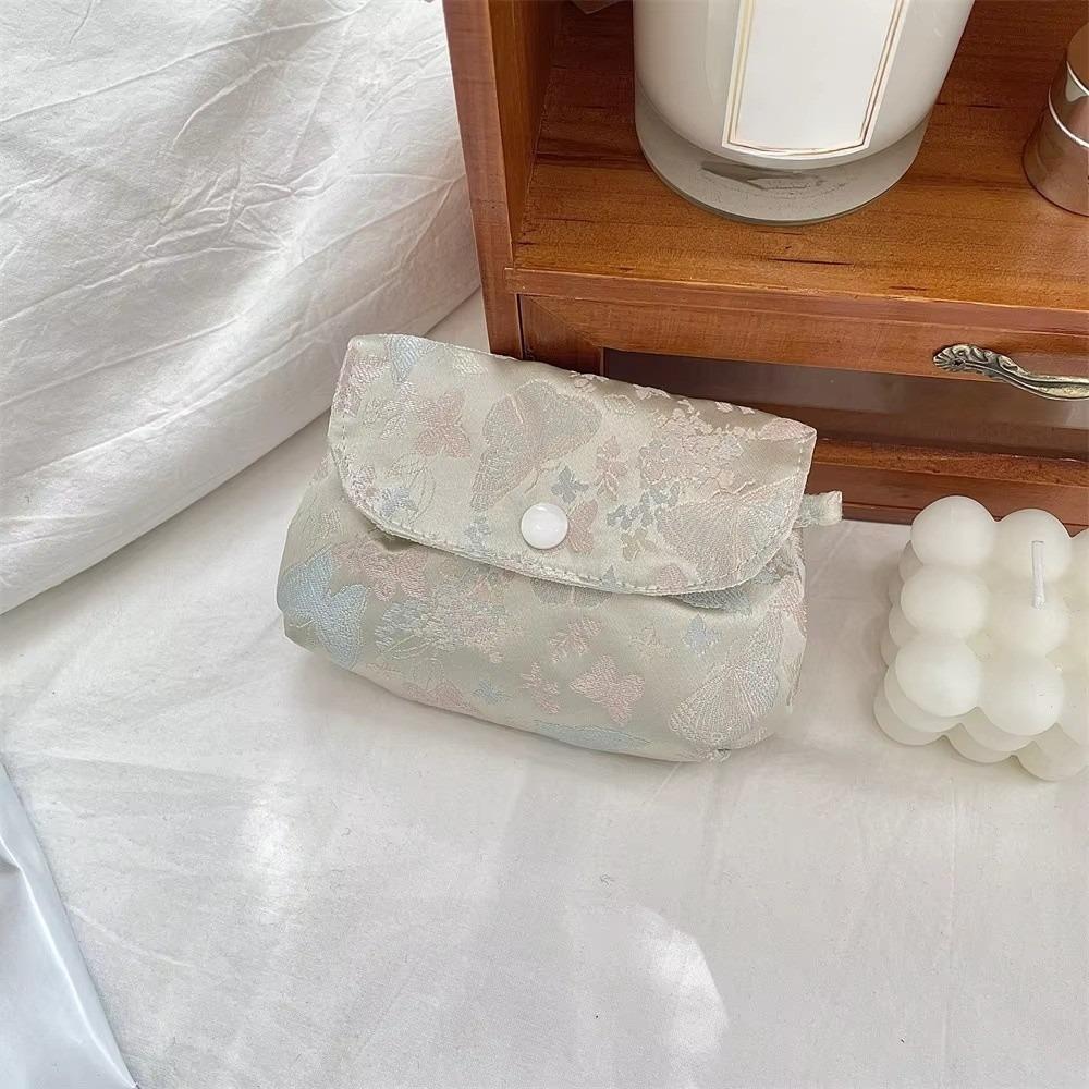 Fashion Elegant Women Makeup Bag Floral Butterfly Makeup Zipper Bags Cosmetics Lipstick Bag Small Earphones Storage Bag зелений
Fashion Elegant Women Makeup Bag Floral Butterfly Makeup Zipper Bags Cosmetics Lipstick Bag Small Earphones Storage Bag зелений