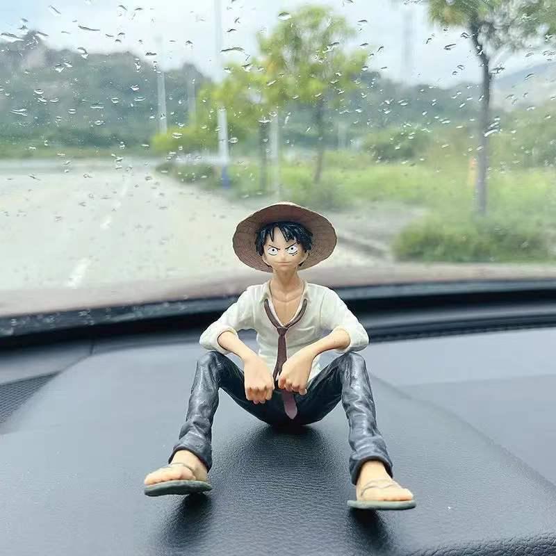 Мультяшна прикраса Луффі для центральної консолі автомобіля - Внутрішній орнамент One Piece
Мультяшна прикраса Луффі для центральної консолі автомобіля - Внутрішній орнамент One Piece