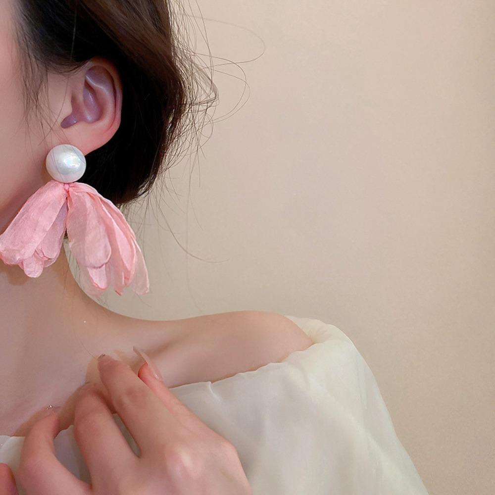 Серьги-капли со сладким жемчугом, круглые серьги с лепестками, розовые серьги с цветами из органзы, ювелирные изделия в корейском стиле
Серьги-капли со сладким жемчугом, круглые серьги с лепестками, розовые серьги с цветами из органзы, ювелирные изделия в корейском стиле