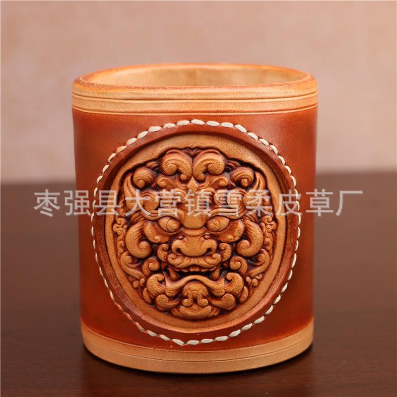 First Layer Cowhide Lion Head Pen Holder Storage Box Office Desktop Retro Pen Holder Ornament Creative Birthday Gift One size fits all коричневий
First Layer Cowhide Lion Head Pen Holder Storage Box Office Desktop Retro Pen Holder Ornament Creative Birthday Gift One size fits all коричневий