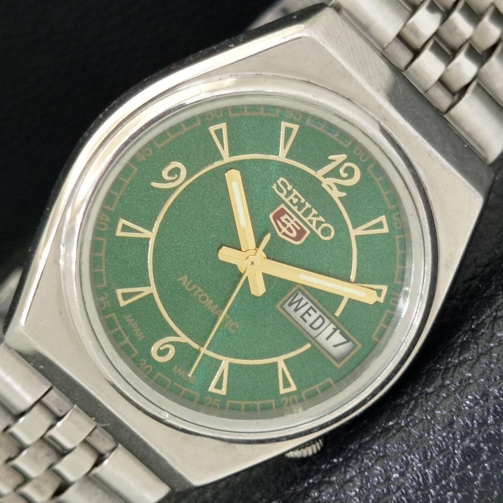 ПОДЛИННЫЕ ВИНТАЖНЫЕ МУЖСКИЕ АВТОМАТИЧЕСКИЕ ЧАСЫ SEIKO 5 ЯПОНСКОГО ПРОИЗВОДСТВА С ЗЕЛЕНЫМ ЦИФЕРБЛАТОМ a500085-2 R151a-a500085
ПОДЛИННЫЕ ВИНТАЖНЫЕ МУЖСКИЕ АВТОМАТИЧЕСКИЕ ЧАСЫ SEIKO 5 ЯПОНСКОГО ПРОИЗВОДСТВА С ЗЕЛЕНЫМ ЦИФЕРБЛАТОМ a500085-2 R151a-a500085