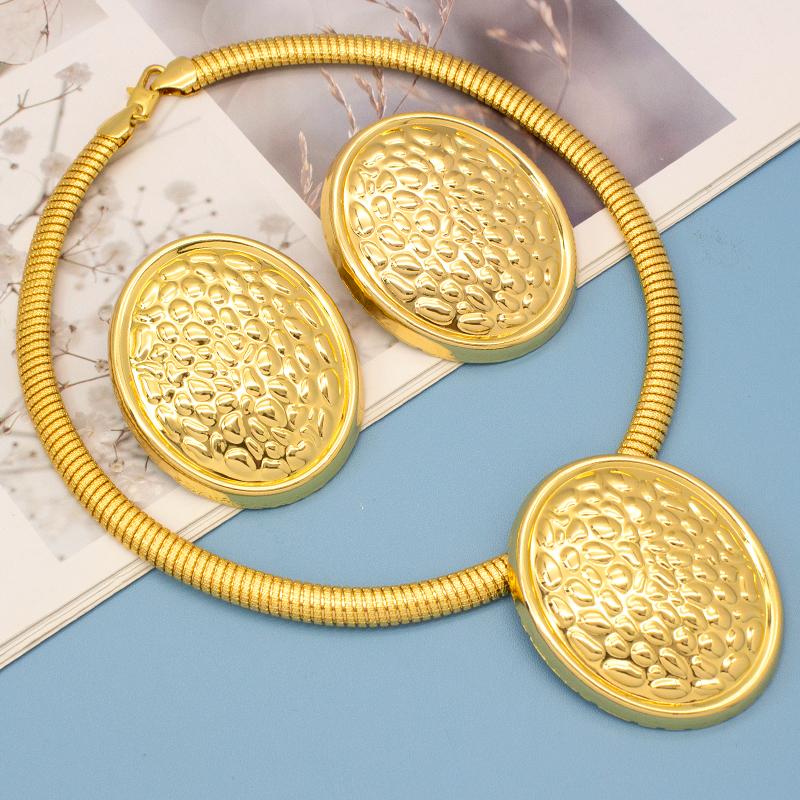 Бразильский ювелирный набор Ожерелье Овальные большие серьги с подвеской Позолоченная медь Нигерийская невеста Годовщина свадьбы Бижу
Бразильский ювелирный набор Ожерелье Овальные большие серьги с подвеской Позолоченная медь Нигерийская невеста Годовщина свадьбы Бижу